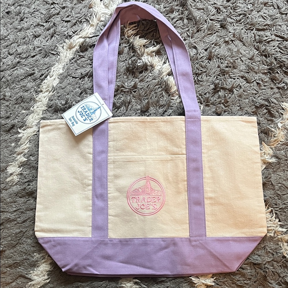 NWT. Trader Joe’s LARGE lavender canvas tote. Purple. Lilac. Cream. New.